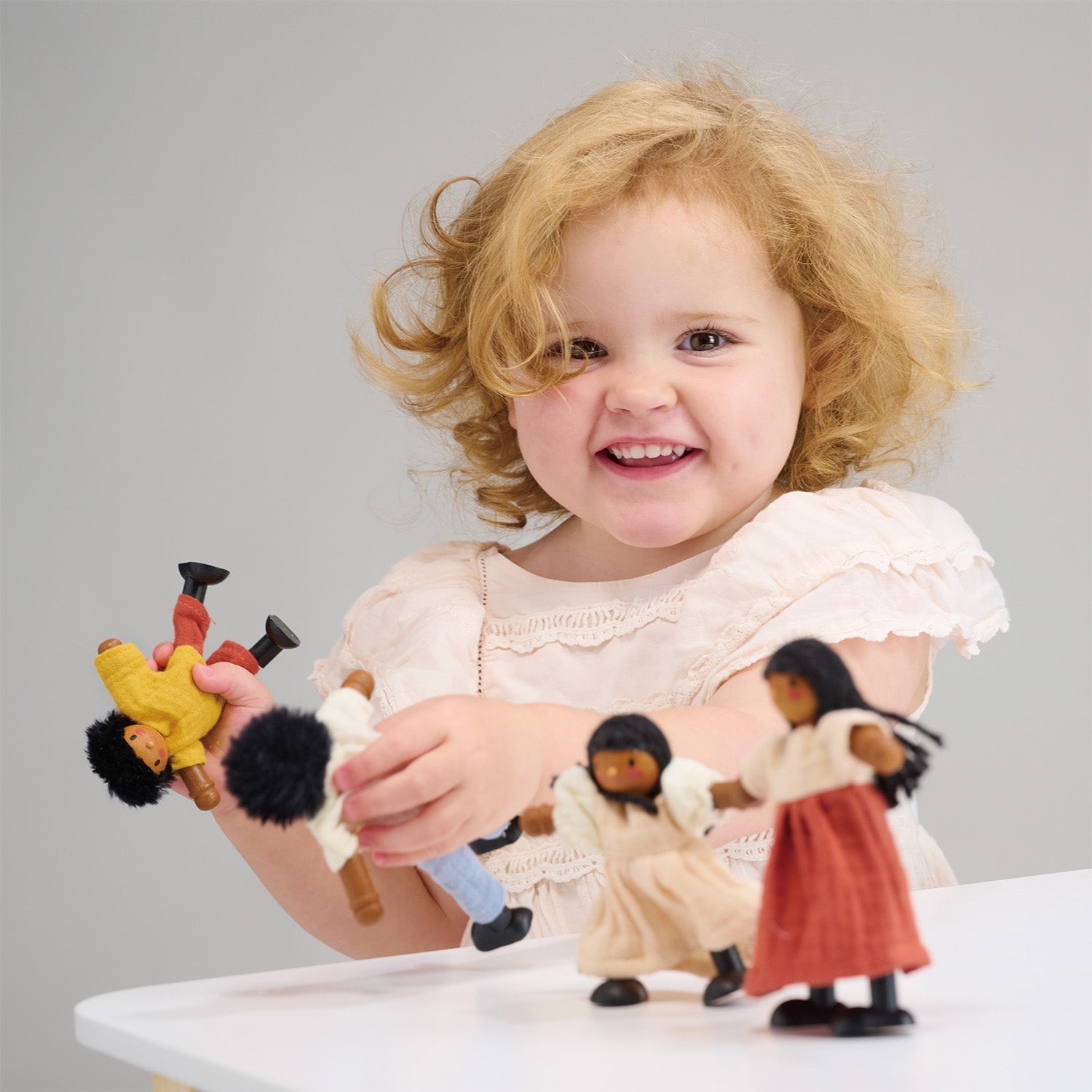 The Wooden Berrybunch Doll Family
