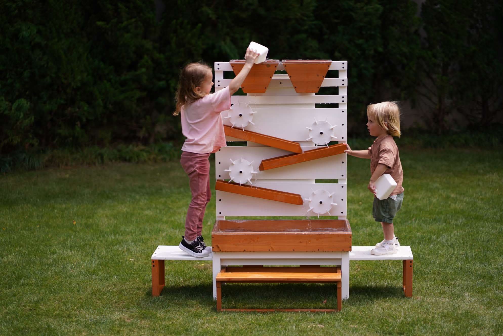 Outdoor Sensory Exploration Kit with PreK-2 Curriculum