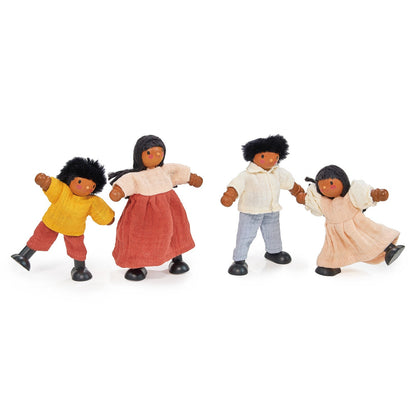 The Wooden Berrybunch Doll Family